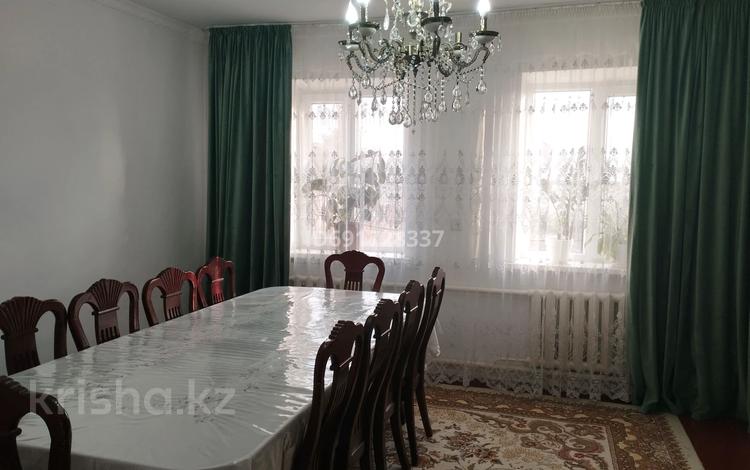 Отдельный дом • 5 комнат • 120 м² • 6.5 сот., Гагарина 38 за 22 млн 〒 в Сарыкемере — фото 2