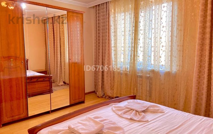 2-бөлмелі пәтер · 80 м² · 8/16 қабат, Бальзака 8 — Папова, бағасы: 18 000 ₸ в Алматы, Бостандыкский р-н — фото 2