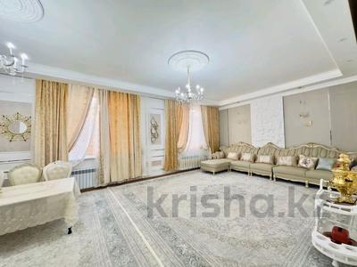 Отдельный дом · 7 комнат · 455 м² · 10 сот., Самал 36 а за 110 млн ₸ в Кыргауылдах