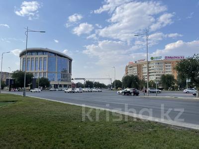 2-комнатная квартира · 60 м² · 5/9 этаж, мкр 5, Абилкайр хана 67 за 3 000 〒 в Актобе