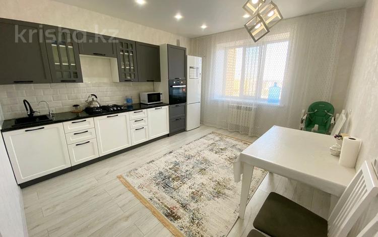 1-комнатная квартира · 55 м² · 10/10 этаж, Д.А.Кунаева — 6й микрорайон за 22 млн 〒 в Уральске — фото 2