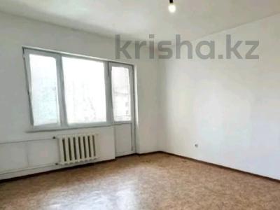 3-бөлмелі пәтер · 70 м² · 3/5 қабат, 6 МКР. БОЛАШАК — ВОЗЛЕ ДЕТ.САД АЛТЫН БЕСIК, бағасы: 26 млн ₸ в Талдыкоргане