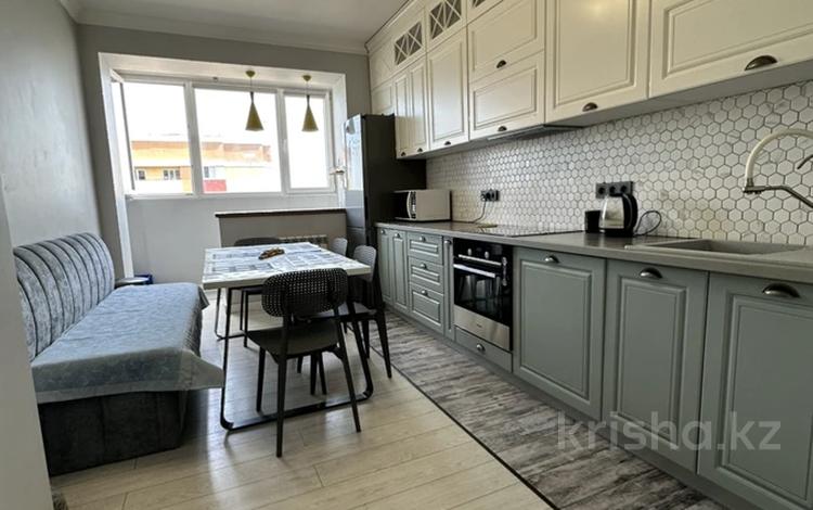 2-комнатная квартира · 73 м² · 15/17 этаж, Жандосова — Жандосова Берегового за 50 млн ₸ в Алматы, Ауэзовский р-н — фото 2