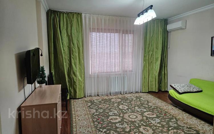 2-бөлмелі пәтер, 75 м², 4/5 қабат ай сайын, 15-й мкр 66, бағасы: 170 000 〒 в Актау, 15-й мкр — фото 2