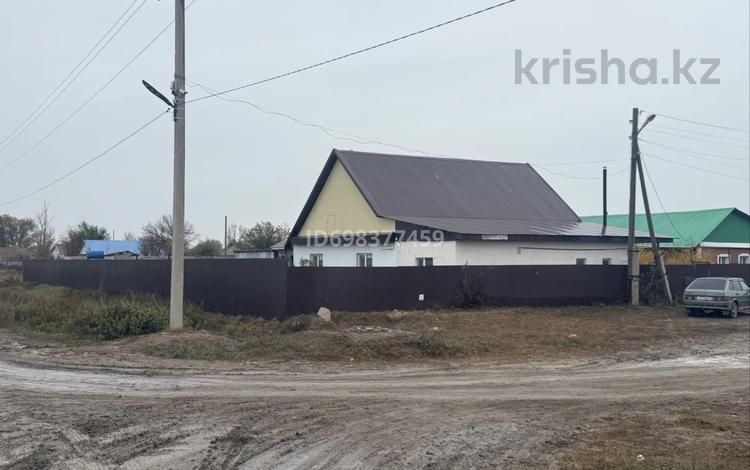 Отдельный дом · 4 комнаты · 103 м² · 16 сот., Тәуелсіздік 1 — Дом в п. Пугачево за 15 млн 〒 в Аксае — фото 24