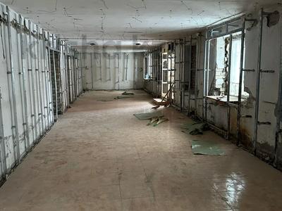 Свободное назначение, офисы, магазины и бутики, общепит, салоны красоты, кабинеты и рабочие места · 100 м² за 230 000 ₸ в 