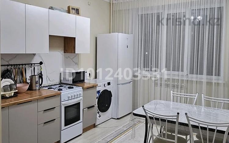 1-бөлмелі пәтер · 50 м² · 3/9 қабат, Мкр. Нурсая 114, бағасы: 200 000 ₸ в Атырау, мкр Авангард-2 — фото 9