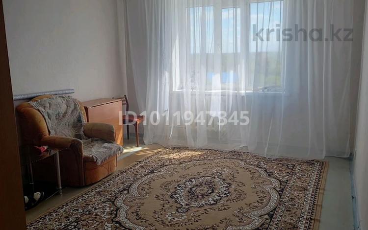2-бөлмелі пәтер · 46.3 м² · 8/9 қабат, Просп. Абая 121, бағасы: 11.2 млн ₸ в Уральске, мкр Школьник — фото 2