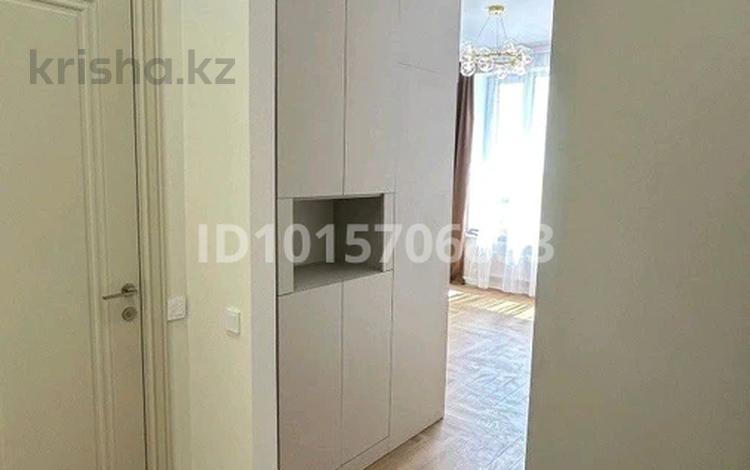 2-комнатная квартира · 42 м² · 9/10 этаж, Мухамеджан Тынышбайулы 10 за 23.7 млн ₸ в Астане, Сарайшык р-н — фото 2