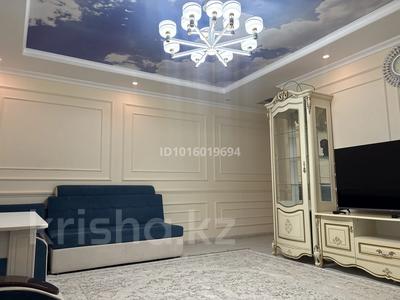 2-комнатная квартира · 75 м² · 10/12 этаж, мкр Нурсат 2, Аргынбекова — Шаяхметов за 30 000 ₸ в Шымкенте, Каратауский р-н