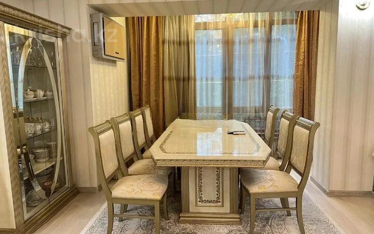 4-комнатная квартира, 110 м², 2/5 этаж, мкр Коктем-1 за 102 млн 〒 в Алматы, Бостандыкский р-н — фото 2