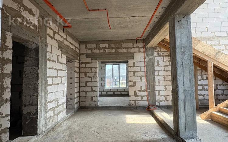 Отдельный дом · 6 комнат · 278 м² · 10 сот., мкр. Алтын орда за 85 млн ₸ в Актобе — фото 2