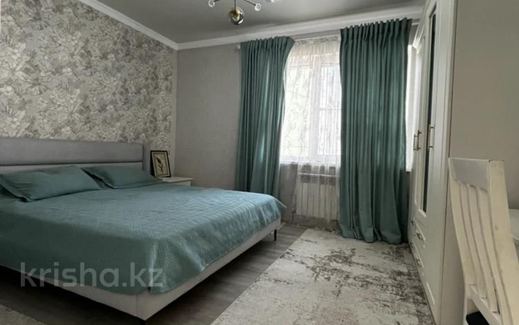 3-комнатная квартира · 70 м² · 12/13 этаж, мкр Акбулак, Дарабоз за 45 млн ₸ в Алматы, Алатауский р-н — фото 2