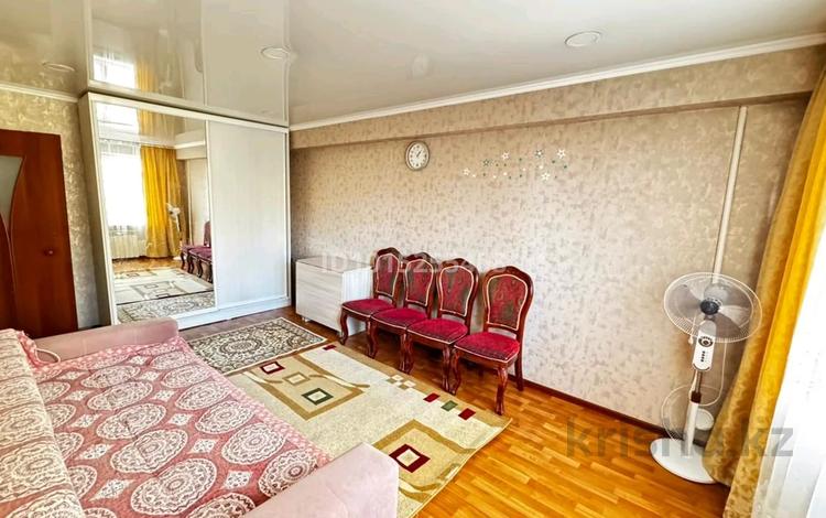 3-комнатная квартира · 70 м² · 2/5 этаж, Утеова 19 за 250 000 ₸ в Усть-Каменогорске — фото 2