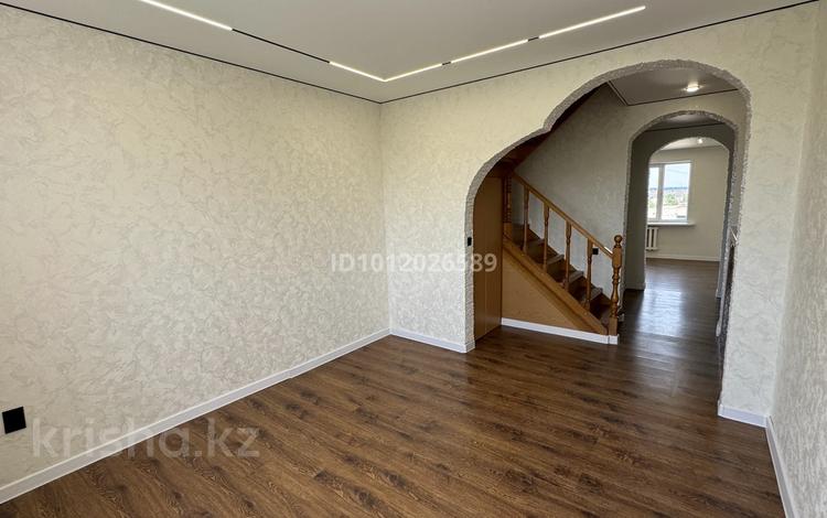 5-бөлмелі пәтер · 106.6 м² · 5/6 қабат, 4-й мкр. 66, бағасы: 44 млн ₸ в Конаеве — фото 2