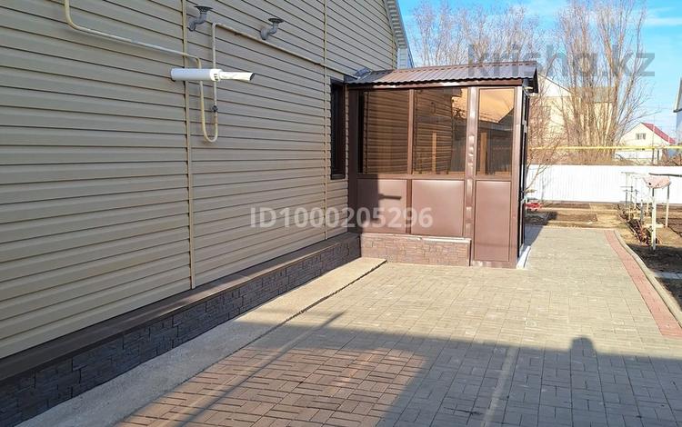 Жеке үй · 4 бөлме · 110 м² · 10 жүзд., За рестораном Арман 172, бағасы: 35 млн ₸ в Актобе, жилой массив Заречный-1 — фото 2