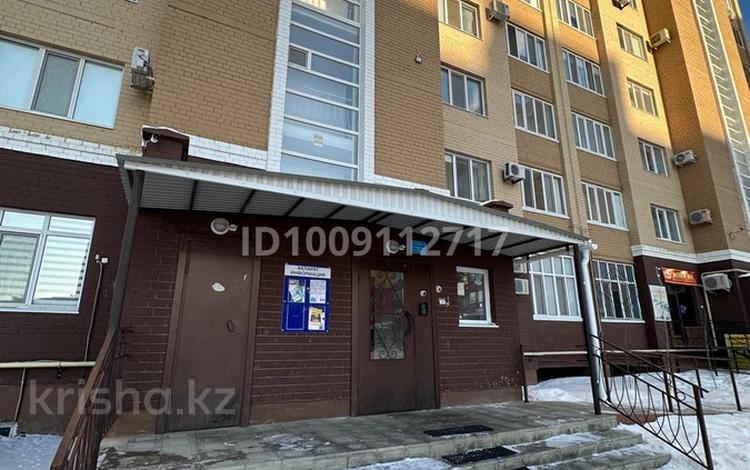 2-комнатная квартира · 70 м² · 3/9 этаж, мкр. Алтын орда, Батыс 2 11 д/к3 за 200 000 ₸ в Актобе — фото 2