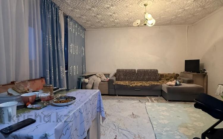 3-бөлмелі пәтер · 80 м² · 12/13 қабат, 15мкр 18а, бағасы: ~ 18 млн ₸ в Семее — фото 2