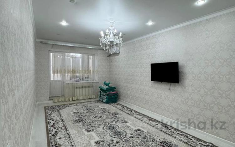 2-бөлмелі пәтер · 63 м² · 3/9 қабат, мкр. Алтын орда, мангилик ел, бағасы: 27.1 млн ₸ в Актобе — фото 2
