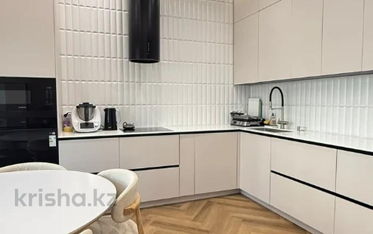 4-комнатная квартира · 156 м² · 2/7 этаж, Кабанбай Батыра 13 — Театр оперы и балета, ТРЦ Keruen City за 135 млн ₸ в Астане, Есильский р-н — фото 8