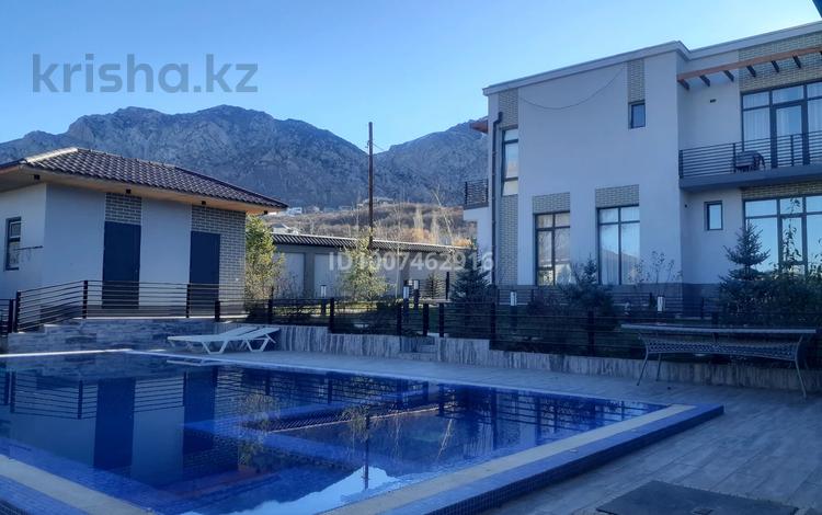Дача · 5 комнат · 450 м², Макатаев — Горах за 250 000 ₸ в  — фото 25