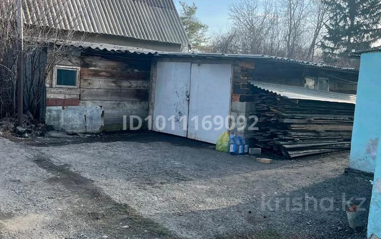 Дача · 3 комнаты · 37 м² · 10 сот., Переулок Южный 58 за 5.5 млн ₸ в Усть-Каменогорске — фото 2