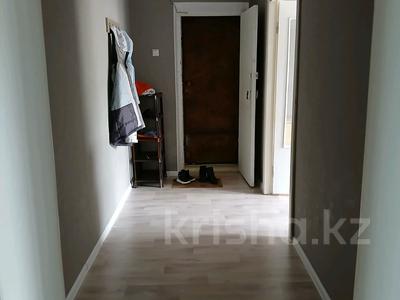 2-комнатная квартира · 54 м² · 4/5 этаж, Мкр. Кунаева 63 за 180 000 〒 в Уральске, мкр Школьник