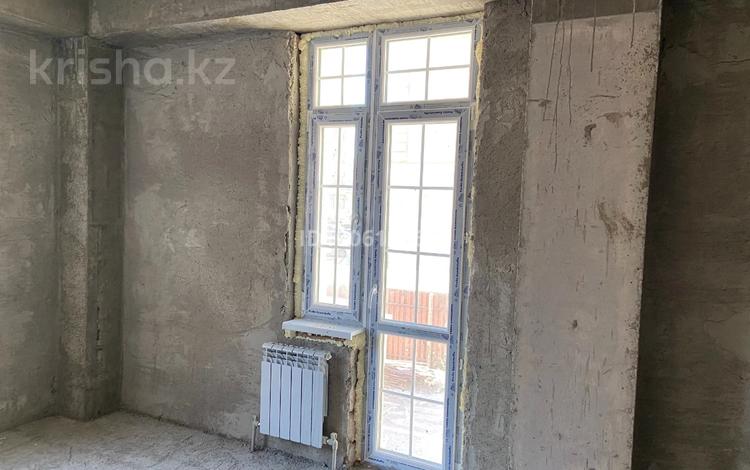 3-комнатная квартира · 93 м² · 4/9 этаж, 17-й мкр 25 — Дворец школьников за 36 млн ₸ в Актау — фото 2