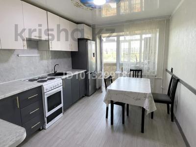 3-комнатная квартира · 81 м² · 3/5 этаж, Мәңгілік ел 9А — * поликлиника; * отдел полиции; * детские сады «Гүлдер» и «Қарлығаш»; * гимназия; * школа №19; * рынок. за 26 млн ₸ в Сатпаев