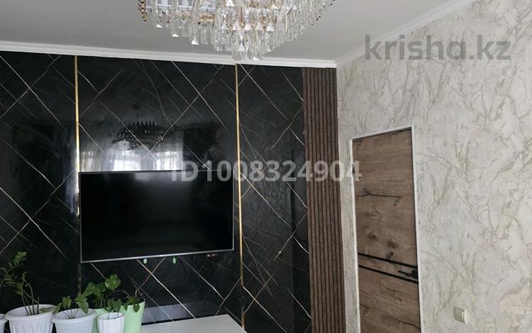 3-комнатная квартира · 68.8 м² · 2/5 этаж, мкр Нурсая — Школа 38, Tonykok за 28 млн 〒 в Атырау — фото 2