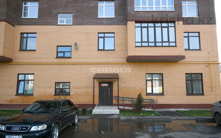 2-бөлмелі пәтер, 70.3 м², 2/10 қабат, Абулхаирхана 147, бағасы: 31 млн 〒 в Уральске — фото 2