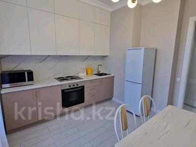 1-комнатная квартира, 40 м², 3/12 этаж помесячно, Асфендиярова 12 за 180 000 〒 в Астане, Есильский р-н