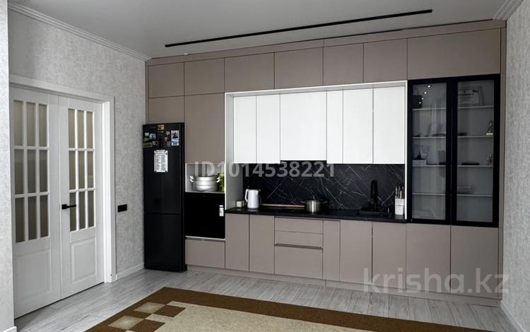 2-комнатная квартира · 52 м² · 8/16 этаж, Улы Дала — E 915 за 35 млн ₸ в Астане, Есильский р-н — фото 2