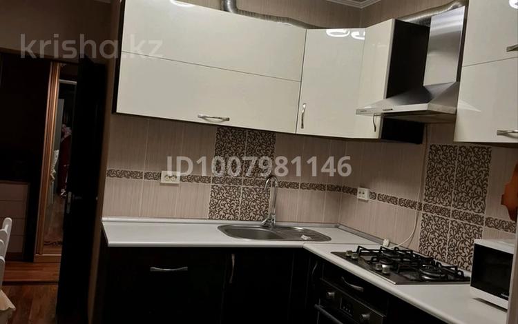 2-комнатная квартира · 53 м² · 5/5 этаж, мкр Алмагуль, Т Жарокова 292 за 300 000 ₸ в Алматы, Бостандыкский р-н — фото 2