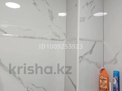 1-бөлмелі пәтер · 30 м² · 3/5 қабат, Майкудук, 15й микрорайон, бағасы: 12 млн ₸ в Караганде, Алихана Бокейханова р-н
