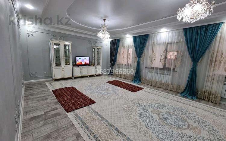 Отдельный дом • 8 комнат • 614 м² • 6 сот., пгт Балыкши, Балыкши за 130 млн 〒 в Атырау, пгт Балыкши — фото 5