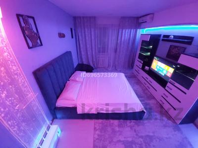 1-бөлмелі пәтер · 40 м² · 4/5 қабат, Жарокова 171 А — Жандосова, бағасы: 3 500 〒 в Алматы, Бостандыкский р-н