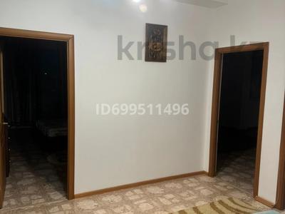2-бөлмелі пәтер · 80 м² · 2 қабат, мкр 11, Локомотивная, бағасы: 180 000 ₸ в Актобе
