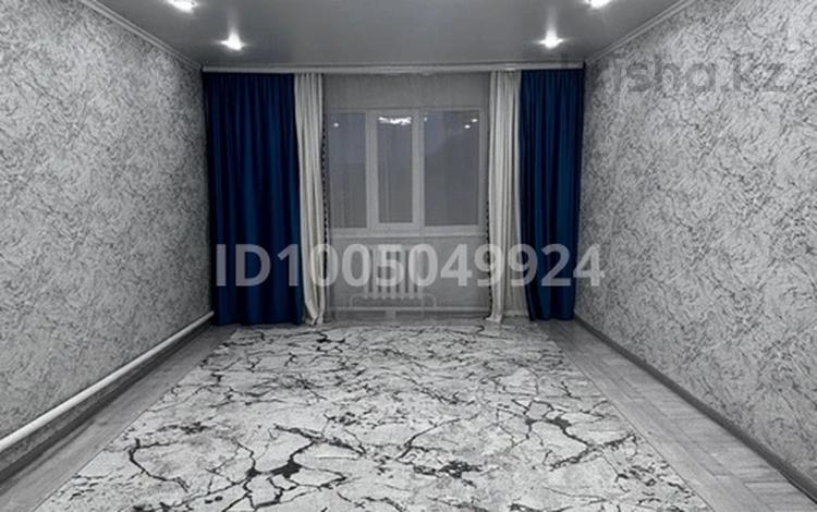 Отдельный дом · 3 комнаты · 137 м² · 10 сот., Болашақ 33 — Полевая 12 за 15.5 млн 〒 в Уральске — фото 2