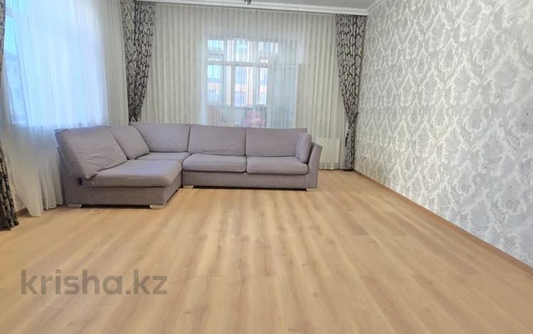 2-бөлмелі пәтер · 80 м² · 2/6 қабат, Шоссе Коргалжын 11, бағасы: 45 млн ₸ в Астане, Нура р-н — фото 2