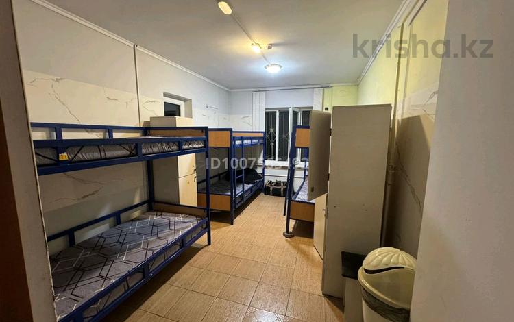 7 комнат · 160 м² · 1/1 этаж, мкр Тастак-3 129/1 — Улица Тургут Озаля 129/1 высше ул. Карасай Батыра за 4 000 〒 в Алматы, Алмалинский р-н — фото 2