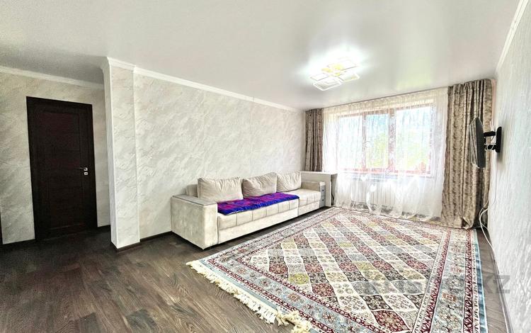 3-комнатная квартира, 64 м², 4/9 этаж, назарбаева 145 за 22.7 млн 〒 в Талдыкоргане — фото 9