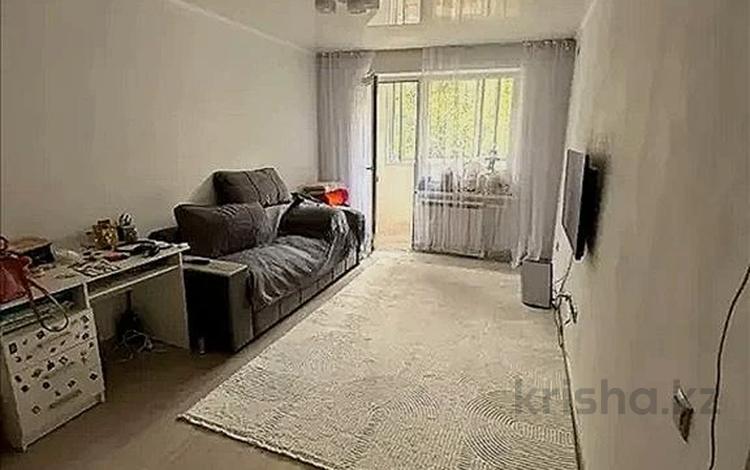 1-комнатная квартира · 33 м² · 3/5 этаж, мкр Таугуль за 28 млн ₸ в Алматы, Ауэзовский р-н — фото 2