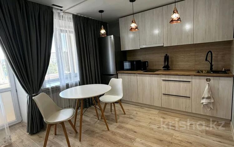 1-комнатная квартира · 42 м² · 6/9 этаж, Победы 11 за 20 000 ₸ в Усть-Каменогорске — фото 2