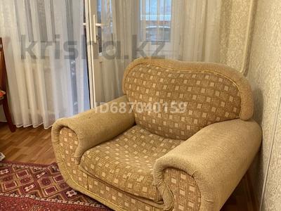 4-комнатная квартира · 76 м² · 1/5 этаж, 17-й микрорайон — Возле аллеи рядом магазин Магнум за 25 000 ₸ в Шымкенте, Аль-Фарабийский р-н