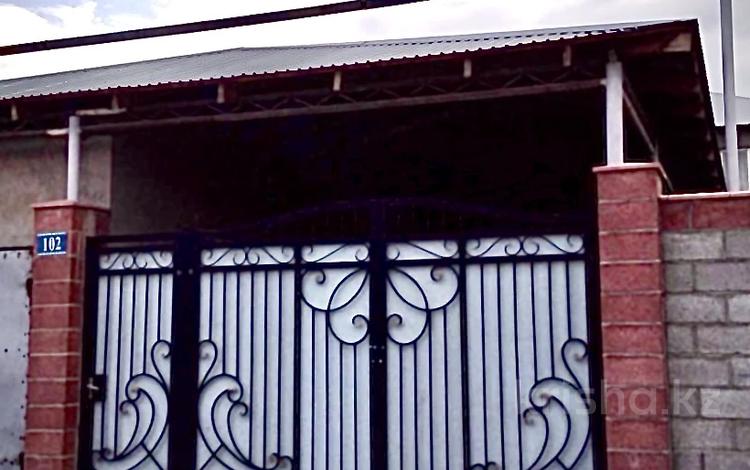 Отдельный дом · 8 комнат · 460 м² · 6.7 сот., Датулы 102 за 100 млн 〒 в Таразе — фото 2