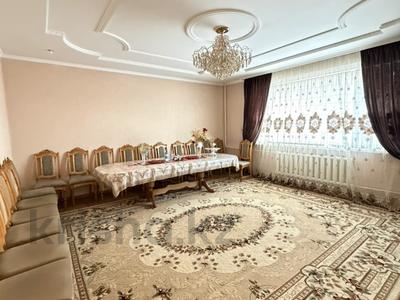 Жеке үй · 8 бөлме · 460 м² · 8 жүзд., Датулы 102, бағасы: 92 млн ₸ в Таразе