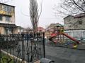 3-комнатная квартира · 70 м² · 1/3 этаж, 4-й микрорайон, 4-й микрорайон 5 — Кабылбекова за 30.5 млн 〒 в Шымкенте, Туран р-н