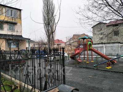 3-комнатная квартира · 70 м² · 1/3 этаж, 4-й микрорайон, 4-й микрорайон 5 — Кабылбекова за 25 млн ₸ в Шымкенте, Туран р-н