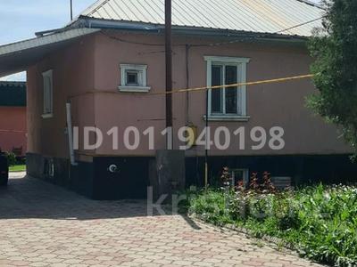 Отдельный дом · 6 комнат · 110 м² · 8 сот., ул. Мукагали Макатаева 35 за 49 млн ₸ в Алматинской обл., Талгарский р-н
